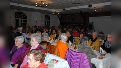 Ein voller Saal bei der Feier der Landfrauen Ohndorf/Waltringhausen. (Foto: privat)