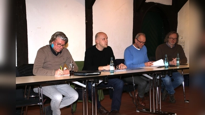 In Auflösung: Thorsten Schäker (v.li.) ist schon zurückgetreten, Christoph Rüther, Michael Schaer und Frank Ludowig haben ihren Rückzug zu Beginn des nächsten Jahres angekündigt.