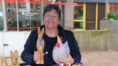 Hasen, Blumen und vieles mehr bot Karola Lowak an. Sie kommt gerne zu den Kunsthandwerkermärkten der Marktgilde.  (Foto: gi)