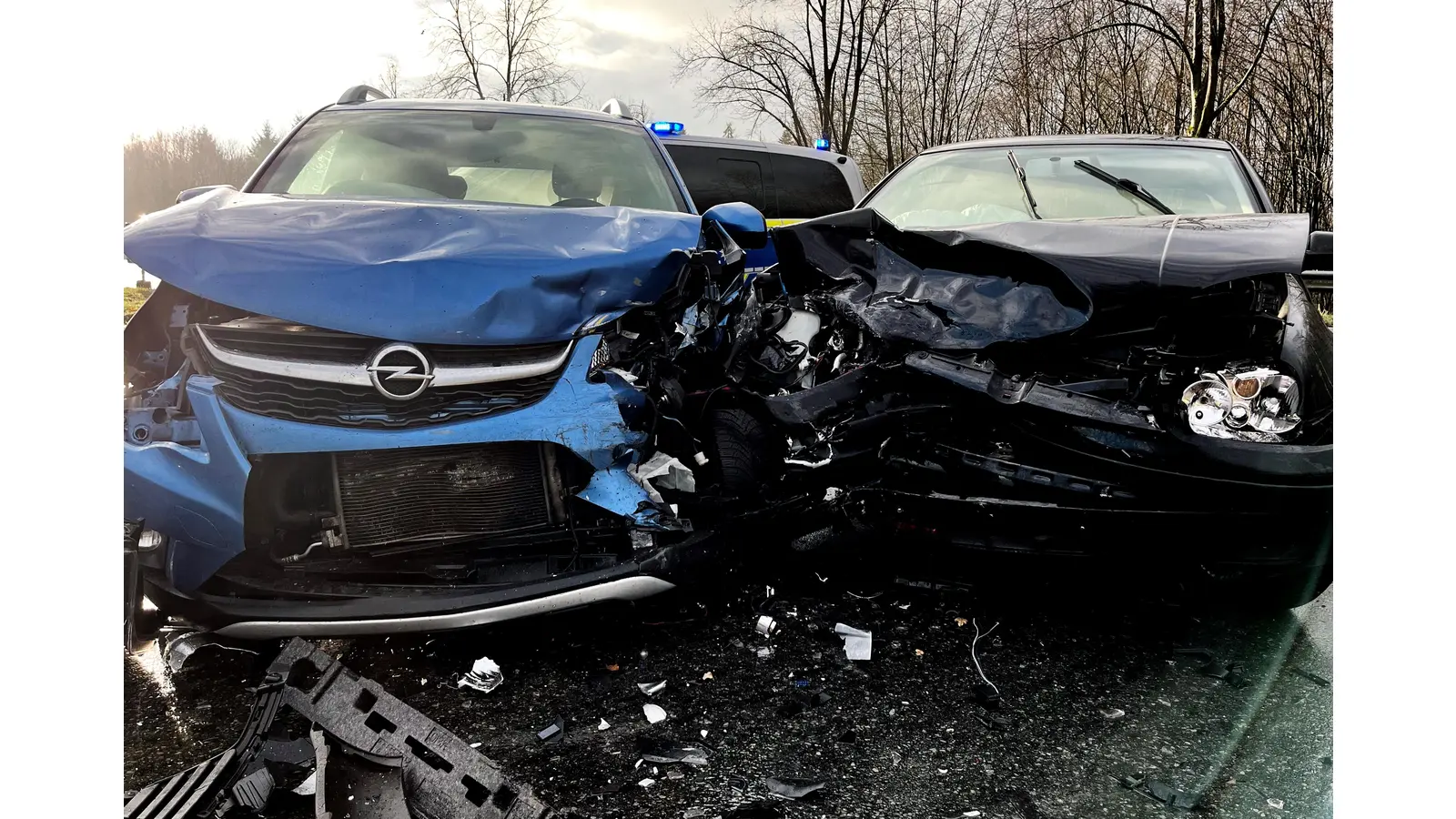 Unfall an A2-Auffahrt in Porta: Zwei Leichtverletzte. (Foto: Polizei)