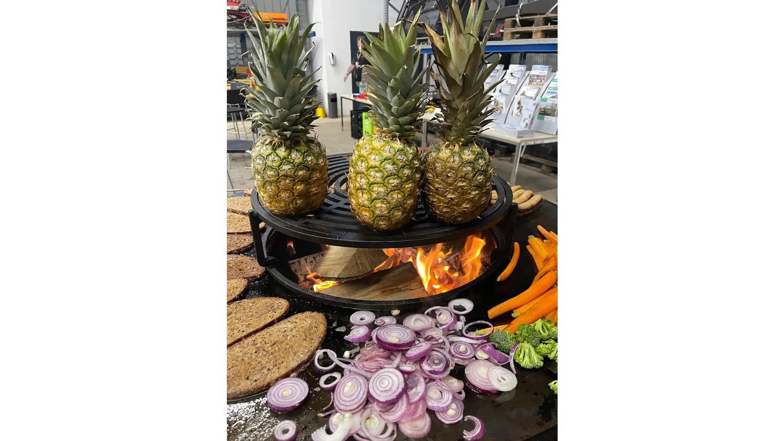 Moderne Grills und Outdoorkochstellen bieten heute die Möglichkeit, auch vegetarische Genüsse in großer Vielfalt vorzubereiten. (Foto: privat)