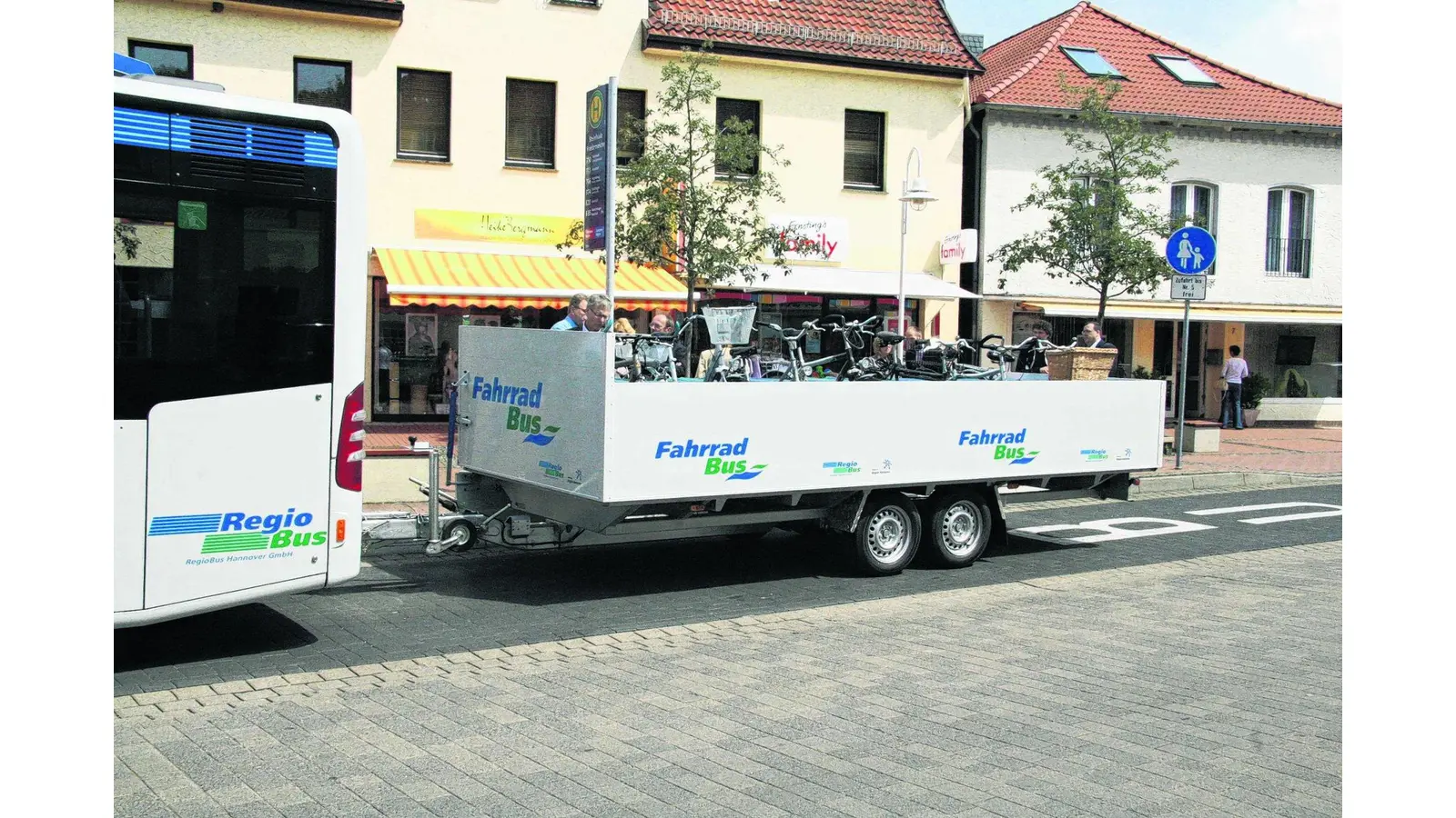 Fahrradbus fährt täglich ums Steinhuder Meer (Foto: gi)