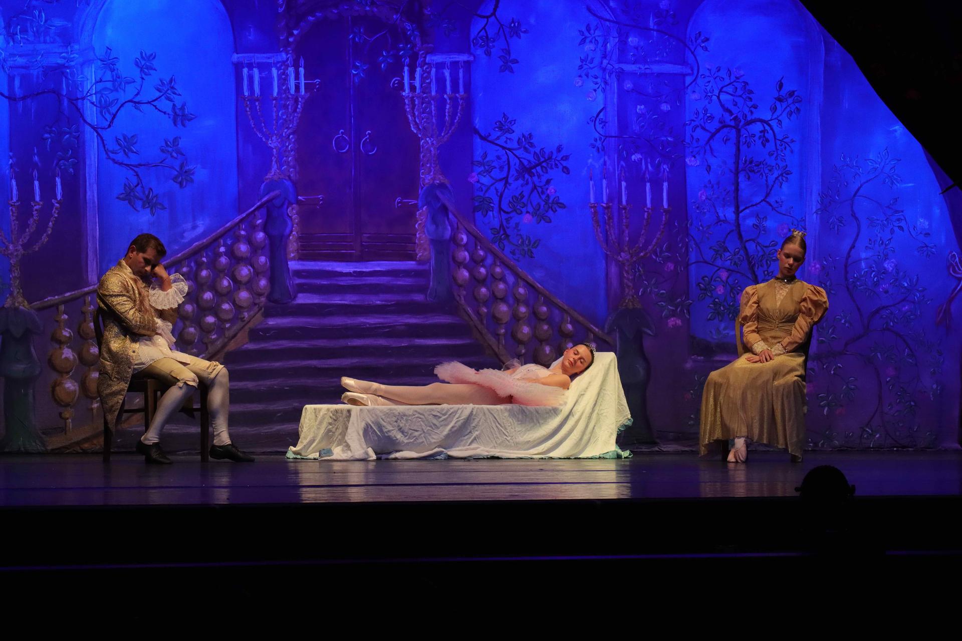 Premiere: Dornröschen im Stadttheater. (Foto: tau)