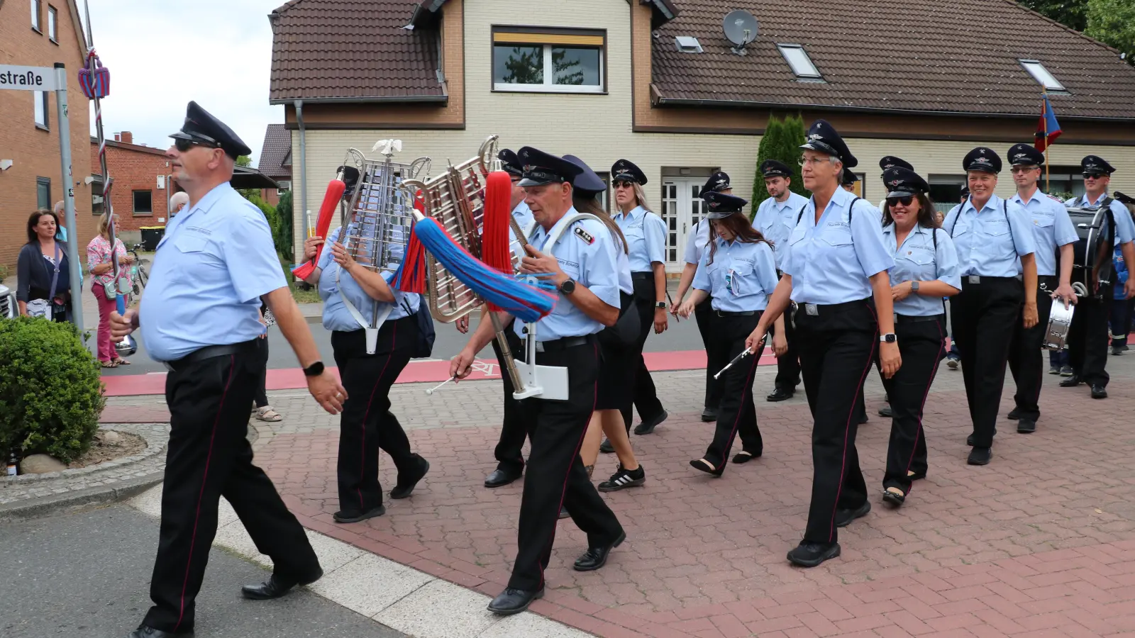 Zu einem Benefizkonzert tritt der Spielmannszug in der evangelischen Kirche auf.  (Foto: gi)