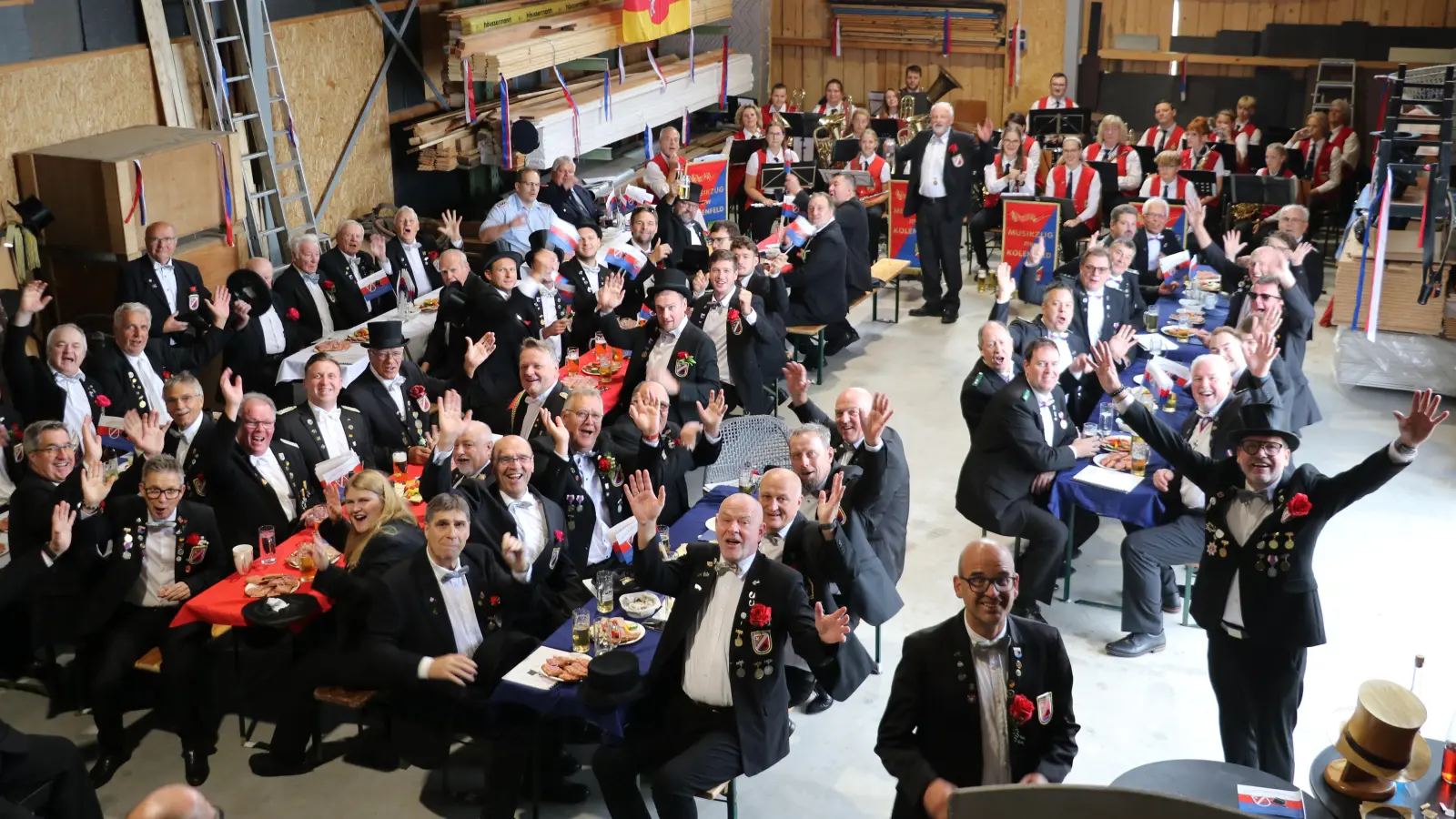 Großartige Stimmung beim Bürgerfrühstück der Bürgerkompanie.  (Foto: gi)