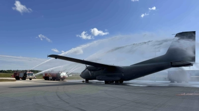 Auf dem Fliegerhorst: Eine Großübung der Regionsfeuerwehr. (Foto: Feuerwehr)