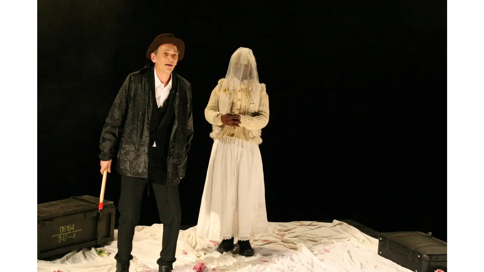 Die Gruppe „monologtheater“ spielt Peer Gynt in Sachsenhagen und Pollhagen. (Foto: Matthias Zahlbaum)