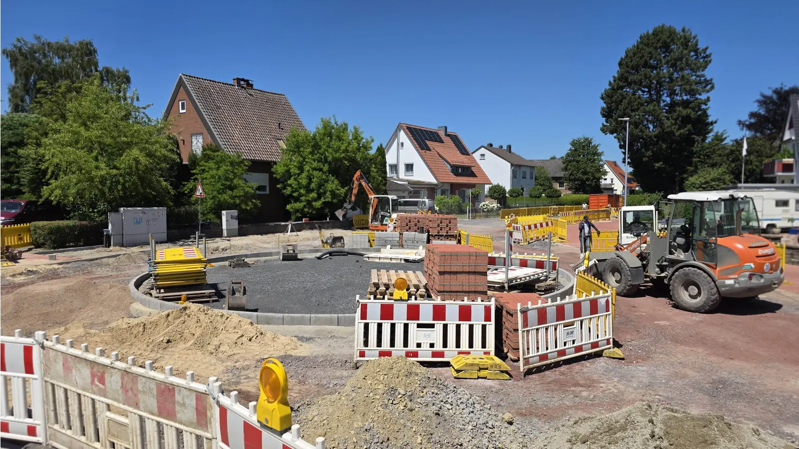 Seit über einem Jahr Baustelle: Die Kreuzung Barnestraße / Am Hasenpfahl. (Foto: tau)