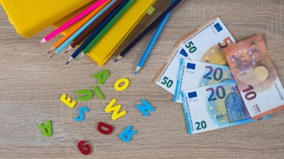 Neuberechnung: Das Evangelische Schulwerk ändert ab August 2026 die Bemessungsgrundlage für das Schulgeld.  (Foto: 123RF)