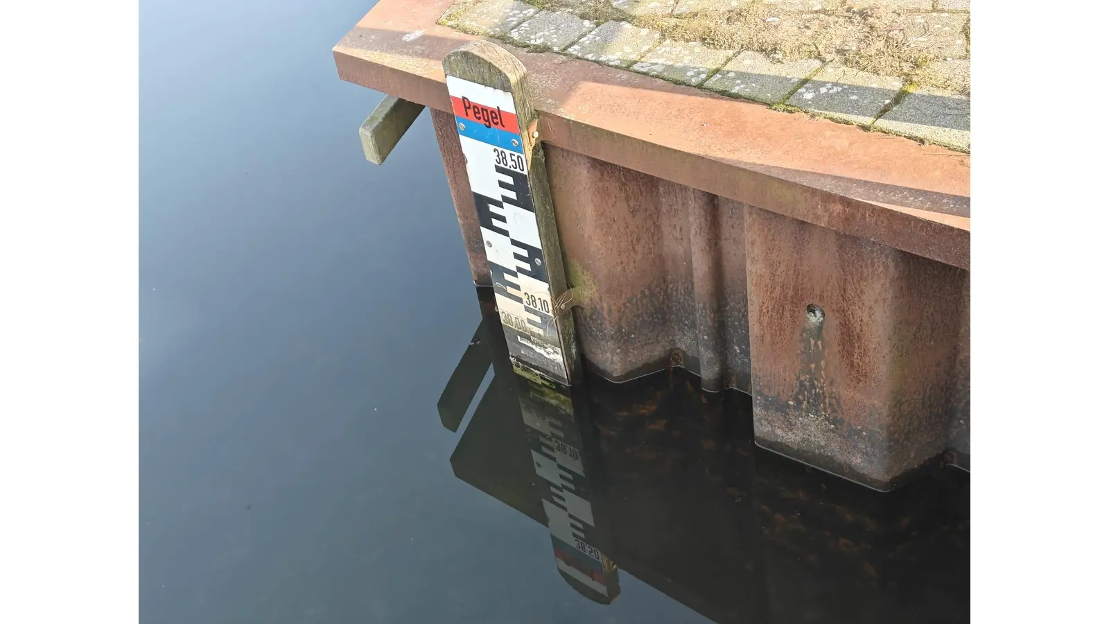 Sehr niedrig: Wasserstand in Steinhudeam 9. März 2026. (Foto: wb)