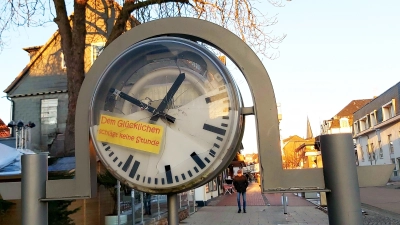 Die Apothekenuhr wurde abgebaut. (Foto: gk)