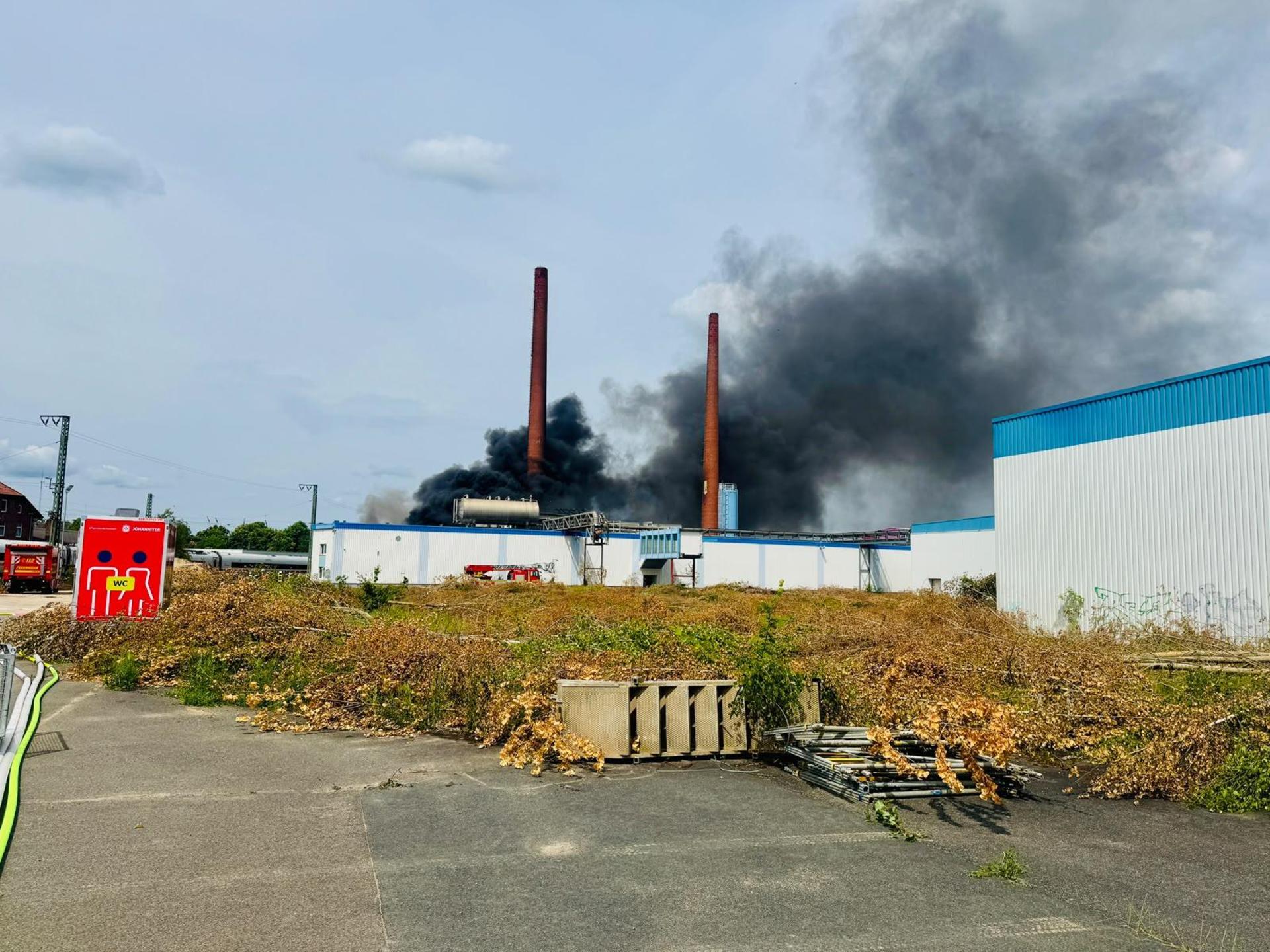 Dichter Rauch: Bilder vom Brandort. (Foto: Feuerwehr)