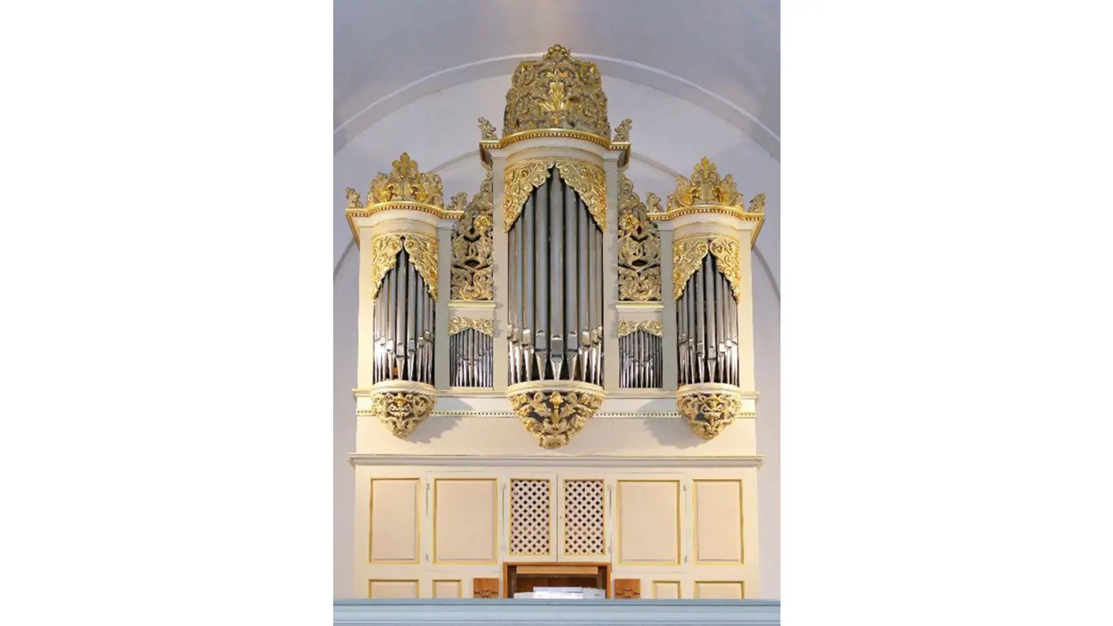 Die historische Orgel in St. Godehardi Bad Nenndorf. (Foto: privat)