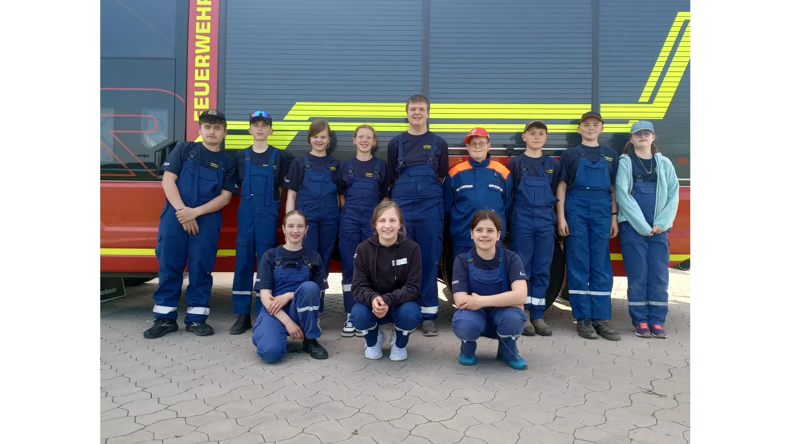 Die Gruppe 1 der Gemeinde Wölpinghausen als Sieger des Samtgemeindewettbewerbes der Jugendfeuerwehren der Samtgemeinde Sachsenhagen. (Foto: privat)