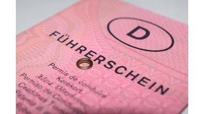 Die Betrugsmasche zum unrechtmäßigen Erwerb der Fahrerlaubnis wird die Justizbehörden noch länger beschäftigen.  (Foto: Pixabay Mondisso)