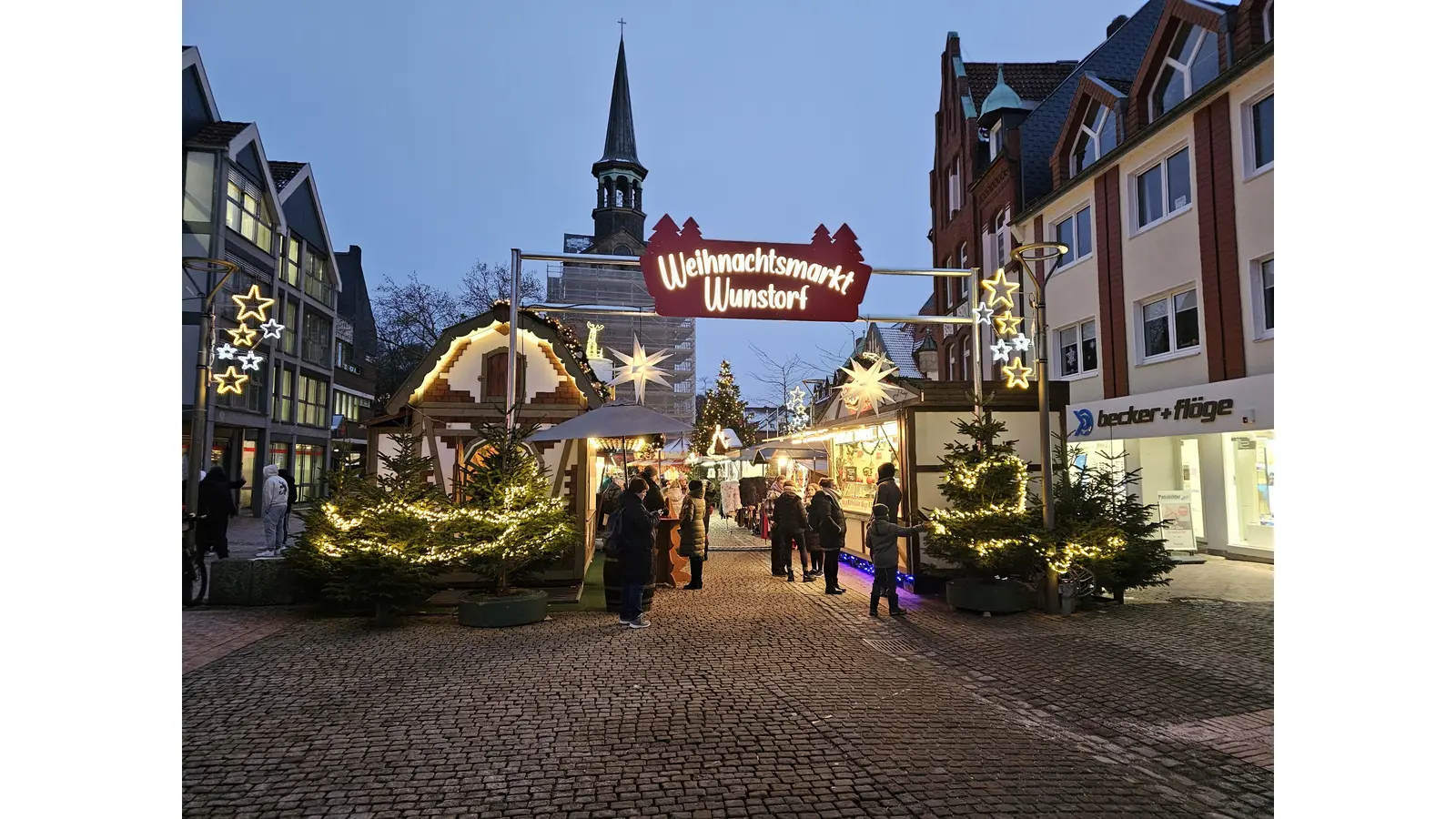 Belebt aktuell die Innenstadt: Der Wunstorfer Weihnachtsmarkt.