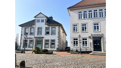 Das Rathaus/ die Verwaltung von Obernkirchen bekommt mehr Platz in der Sparkasse. (Foto: nd)