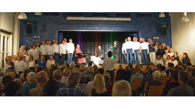 Das Publikum verfolgte einen mitreißenden Abend.  (Foto: Oldewage)