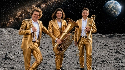 Auftakt mit Groove und glänzendem Blech: Gold Groove Trio eröffnet die Kultursaison im Bürgerpark. (Foto: privat)