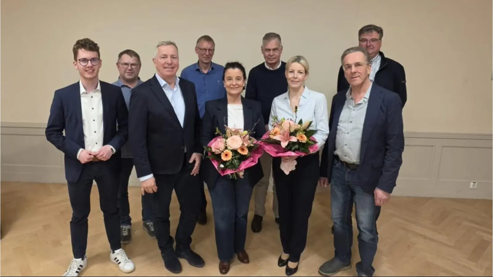 Tanya Warnecke (v.Mi.) im Kreis des CDU-Vorstands. (Foto: privat)