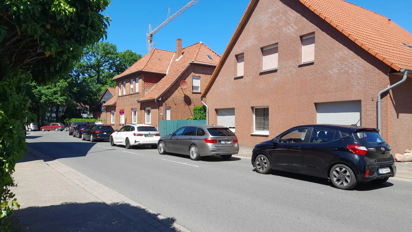 Braucht dringend ein Konzept: Verkehr in Steinhude. (Foto: wb)