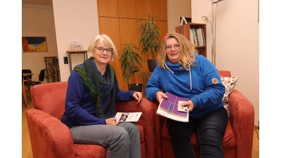 Arbeiten noch enger zusammen: Heike Schulze (li.) und Janet Breier.