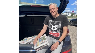 Sven Seeger ist als Kontrolleur immer mit der neuesten Ausgabe des Wochenblatts unterwegs. (Foto: nd)