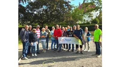 Der Boule-Club bietet im Rahmen von Sport im Park „Boule für jedermann” an.  (Foto: privat)