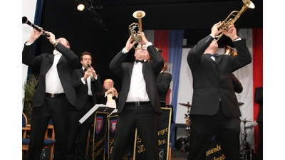 Die „Schaumburger Musikanten” treten auch in diesem Jahr beim Schaffermahl auf.  (Foto: archiv bb)