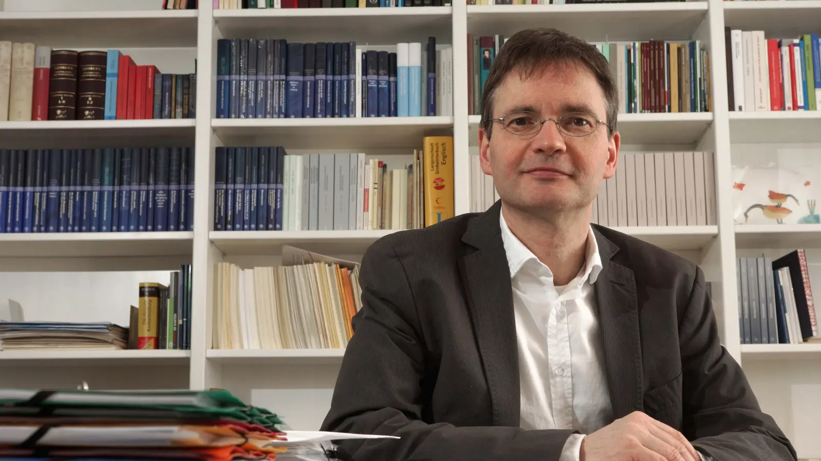 Lehrt an der Universität Jena und deutet in seinem Buch die Romantik neu: Prof. Dr. Stefan Matuschek. (Foto: Jan-Peter Kasper)