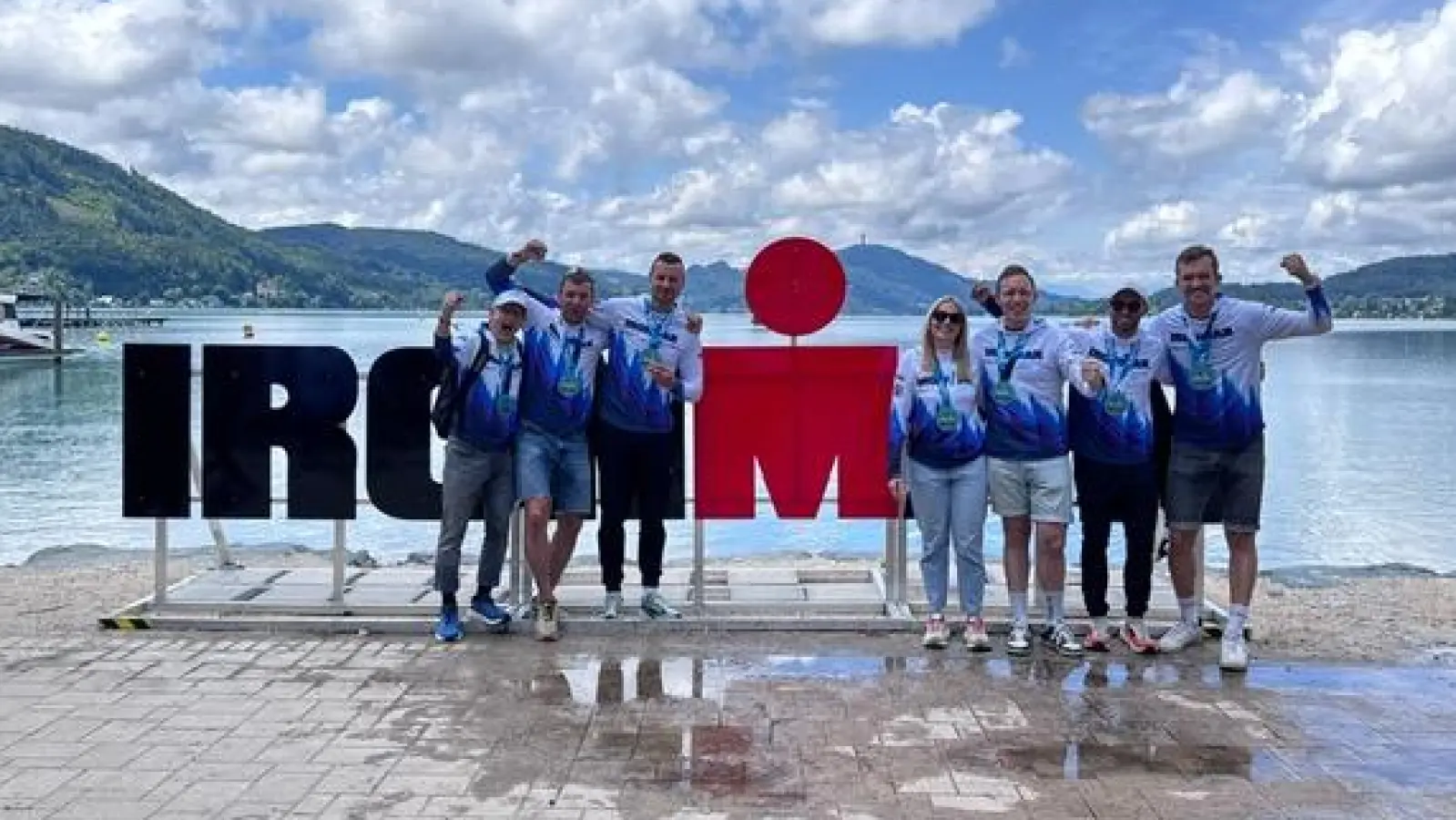 Am schönen Wörthersee in Österreich: Das Team aus Wunstorf. (Foto: privat)