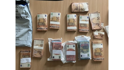Falschgeld in einer beträchtlichen Höhe. (Foto: Polizei)