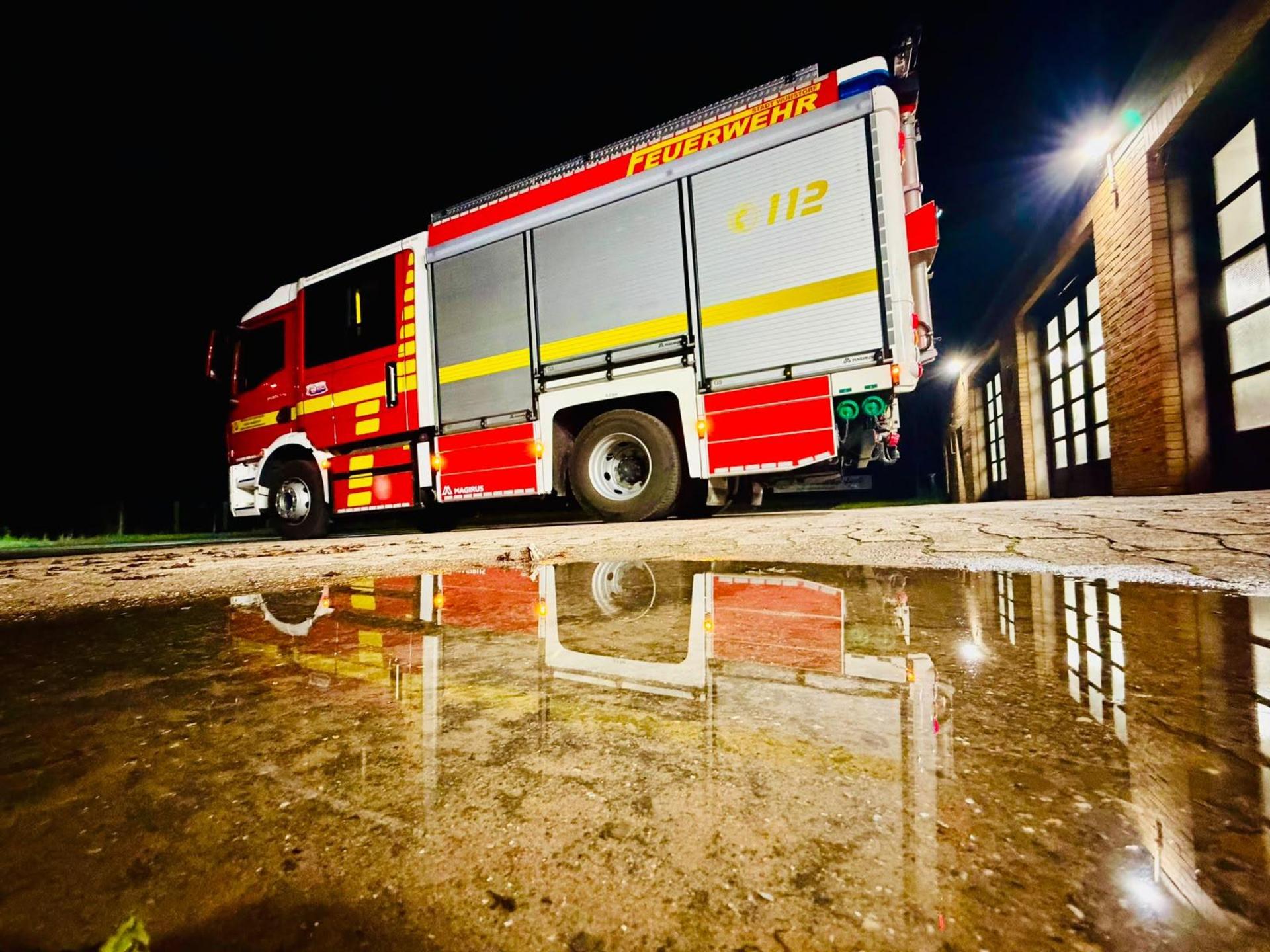 Folgen des Unwetters: Die Feuerwehr im Einsatz. (Foto: Feuerwehr)