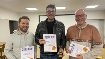 Die Platzierten (v.li.): Simon Kanwischer, Jan Niklas Knopp und Frank Kettner-Nikolaus. (Foto: privat)