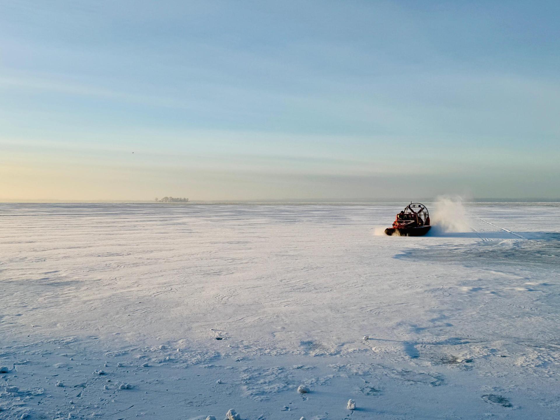 Auf dem Steinhuder Meer: Hovercraft der Feuerwehr. (Foto: Feuerwehr)