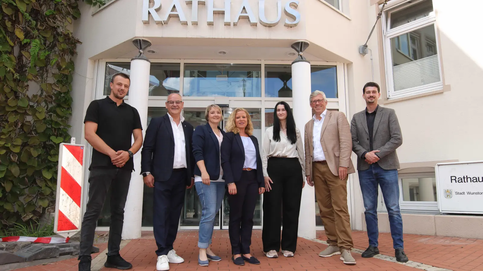 Haben ihre Kooperation zuletzt noch einmal bekräftigt: Vertreter von Stadt, Opik Nord und mih. (Foto: tau)