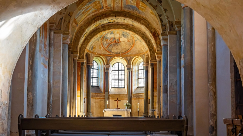 Ein Blick hinein: Die Sigwardskirche in Idensen. (Foto: Region Hannover)