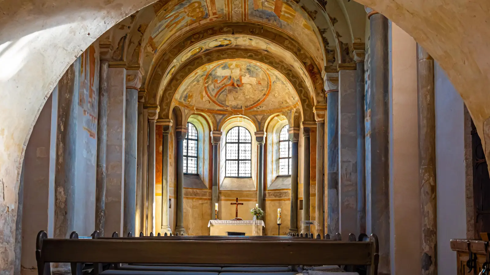 Ein Blick hinein: Die Sigwardskirche in Idensen. (Foto: Region Hannover)