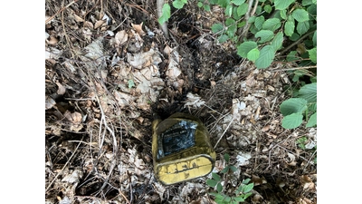 Abgelegter Ölkanister in Liekwegen. (Foto: privat)