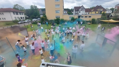 Tanzen wie bei einem „Holi-Fest”. (Foto: privat)