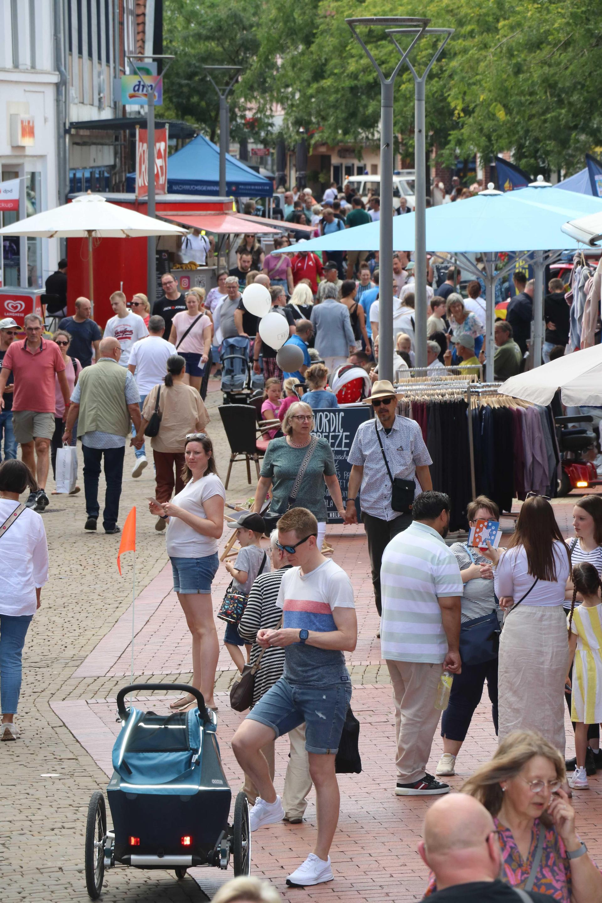 Eindrücke vom Rettertag in der Innenstadt und bei den Stadtwerken. (Foto: gi)