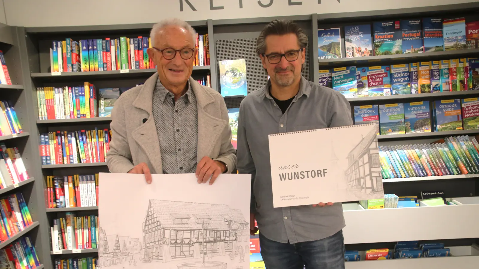 Haben den Kalender vorgestellt: Klaus Jagla (li.) und Jan Weber. (Foto: gi)