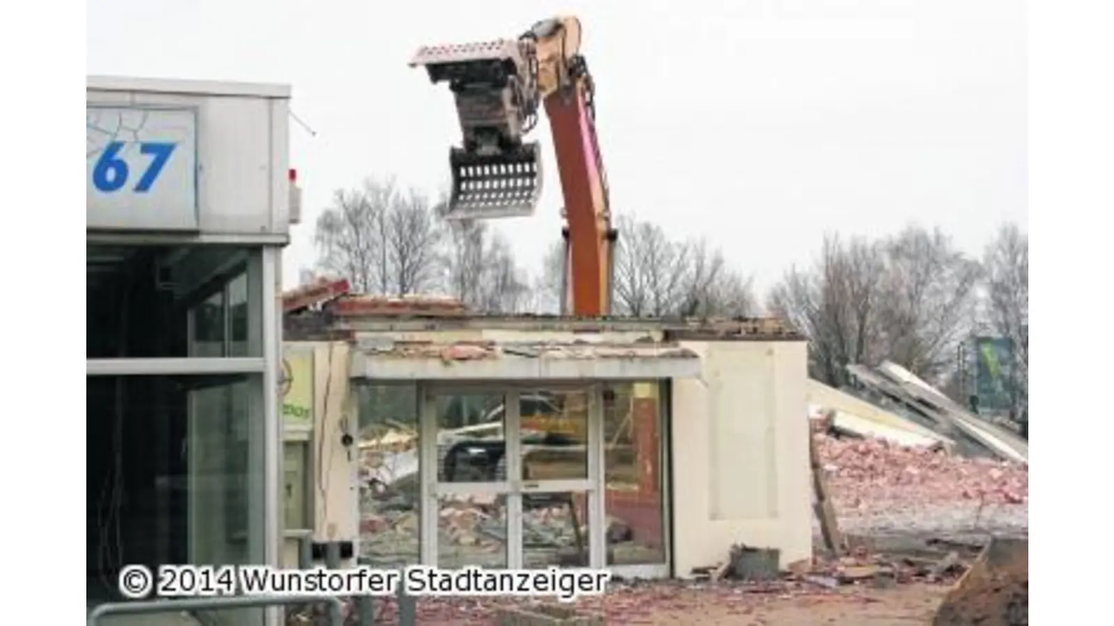 Der Abriss läuft an (Foto: tau)