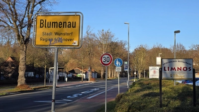 Gilt seit über einem Jahr: Die Tempo 30 Regelung auf der Blumenauer Straße. (Foto: tau)