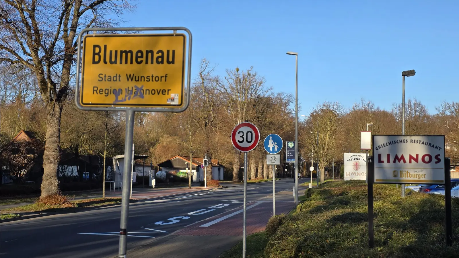 Gilt seit rund einem Jahr: Die Tempo 30 Regelung auf der Blumenauer Straße. (Foto: tau)