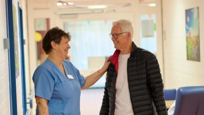 Die Klinik für Gerontopsychiatrie bietet Angehörigen Austausch- und Gesprächsmöglichkeiten und informiert umfassend zum Thema Demenz. (Foto: KRH Klinikum Region Hannover)