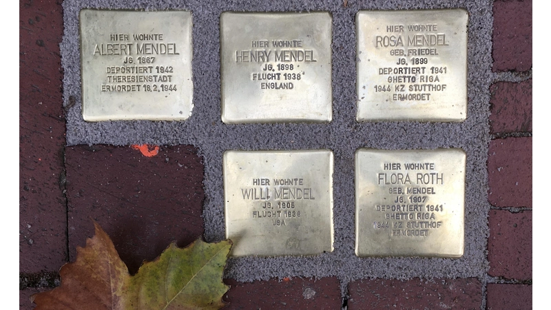 Spuren im Pflaster: Stolpersteine erinnern an das Schicksal von Menschen. (Foto: privat)
