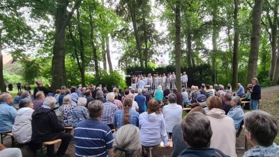 Beliebter Veranstaltungsort: Der Bürgerpark mit Bühne. (Foto: privat)