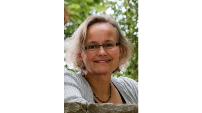 Dorothea Nennewitz wird im Bienenhaus Geschichten zum Thema „Unerwartet“ vortragen.  (Foto: privat)