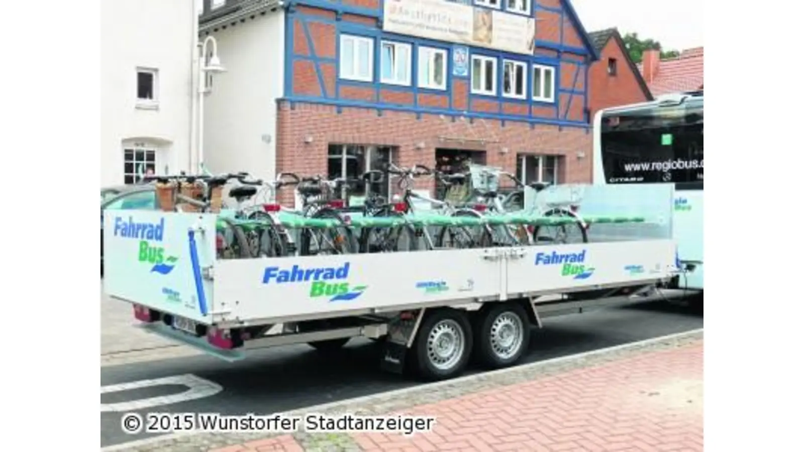 Linie 835 wieder mit Fahrradanhänger (Foto: gi)